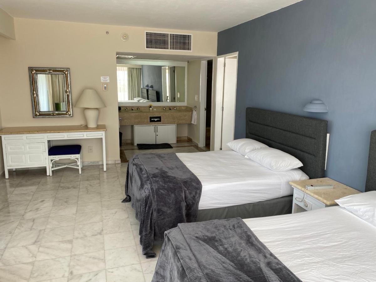 Condo In Ocean Front Resort Cancún Exterior foto