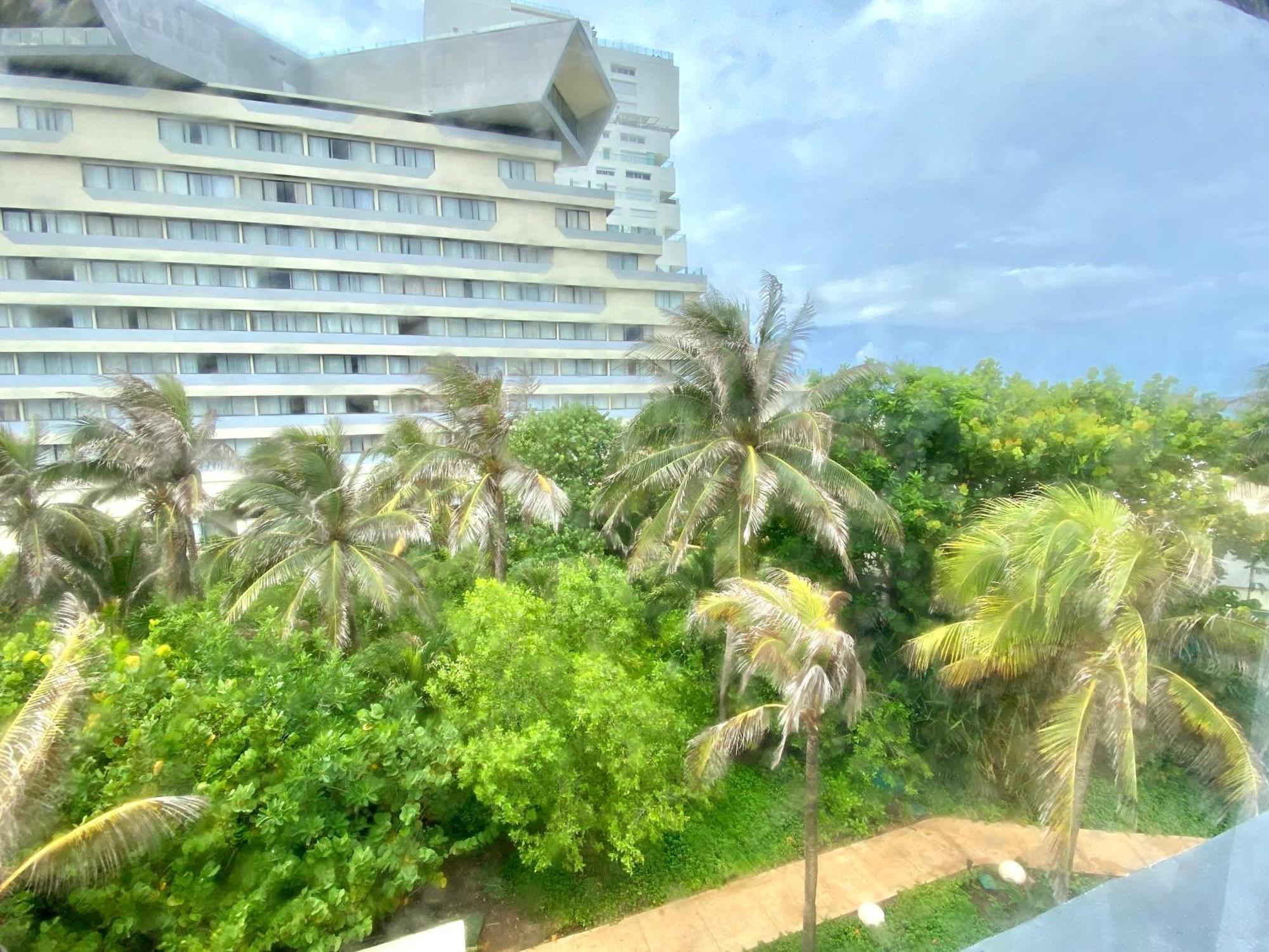 Condo In Ocean Front Resort Cancún Zimmer foto